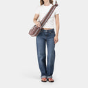 Nodo Organic Cotton bag in Tobacco & Diamond, model shot